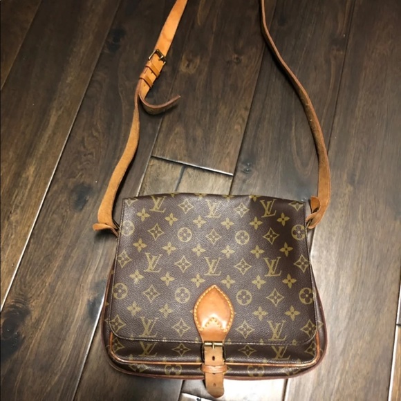 Louis Vuitton Handbags - Louis Vuitton Crossbody
